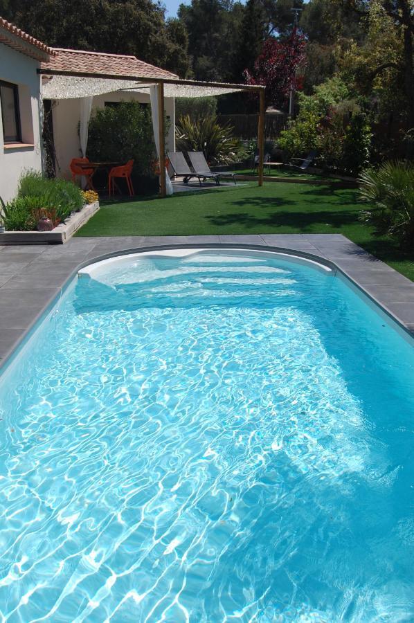 Le Clos Des Barelles Bed & Breakfast Six-Fours-les-Plages